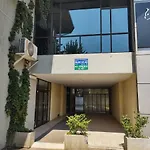 Wenie By Easybucharest 아파트