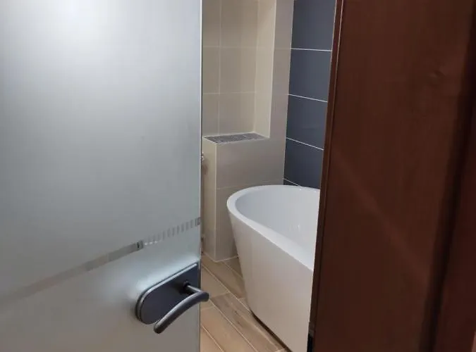 Wenie By Easybucharest Apartman Bukarest