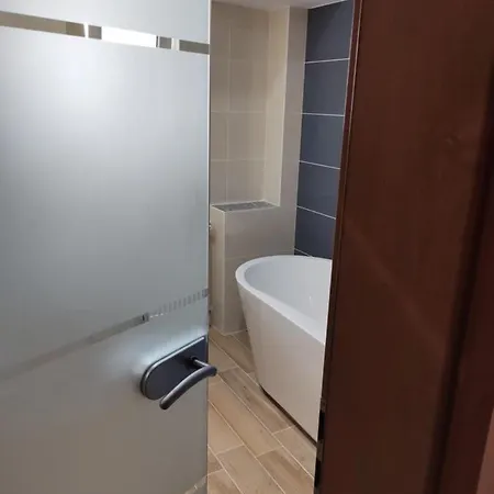 Wenie By Easybucharest Apartamento Bucarest